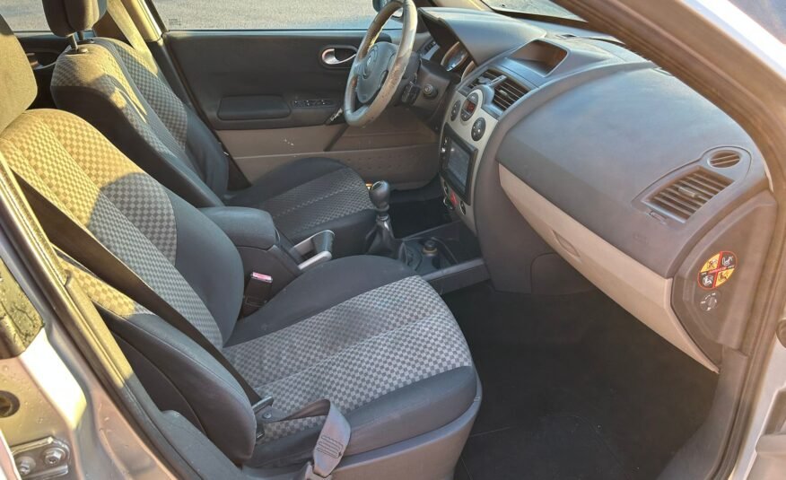 RENAULT Megane 1.9 dci 120