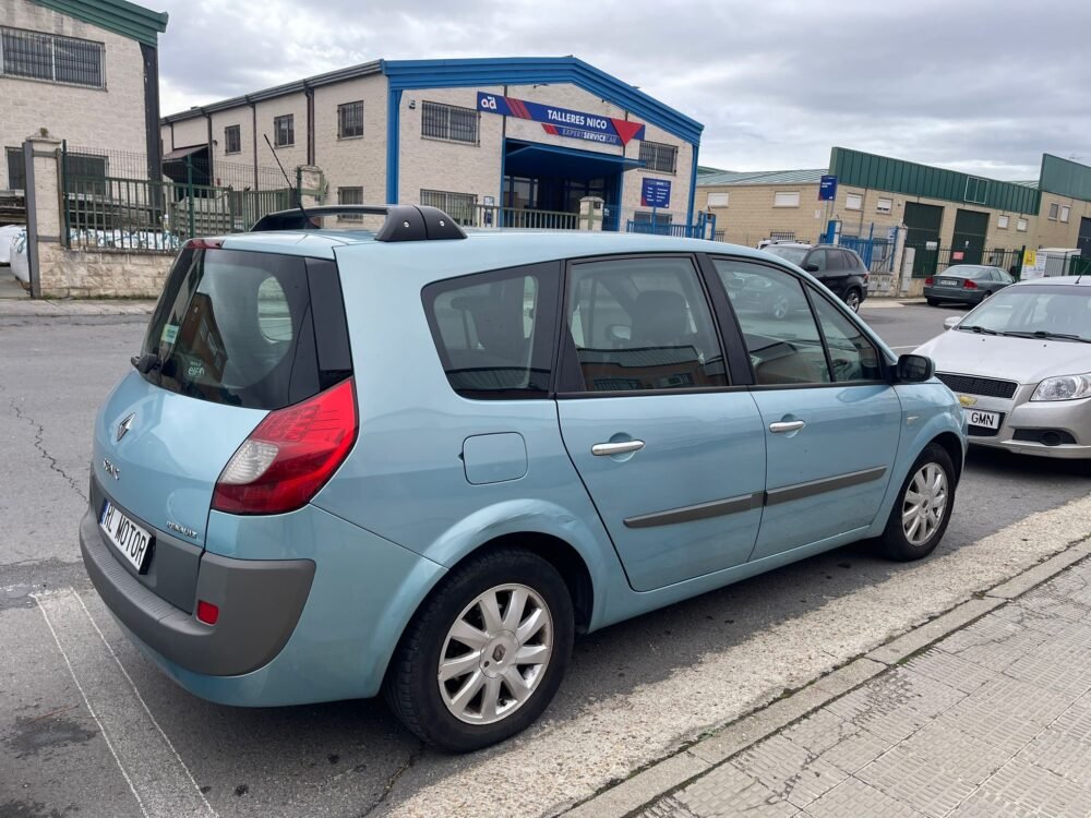 RENAULT Grand Scenic 7 plazas 1.9 dci 120