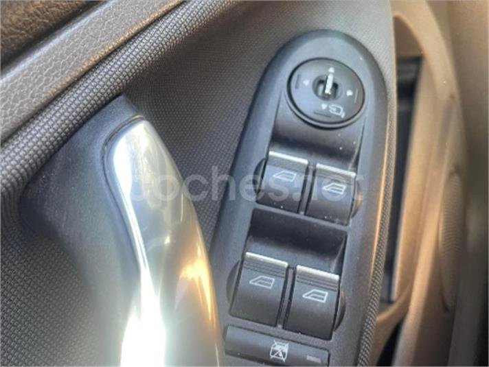 FORD Focus C-MAX 1.8 TDCi Ghia 5p.