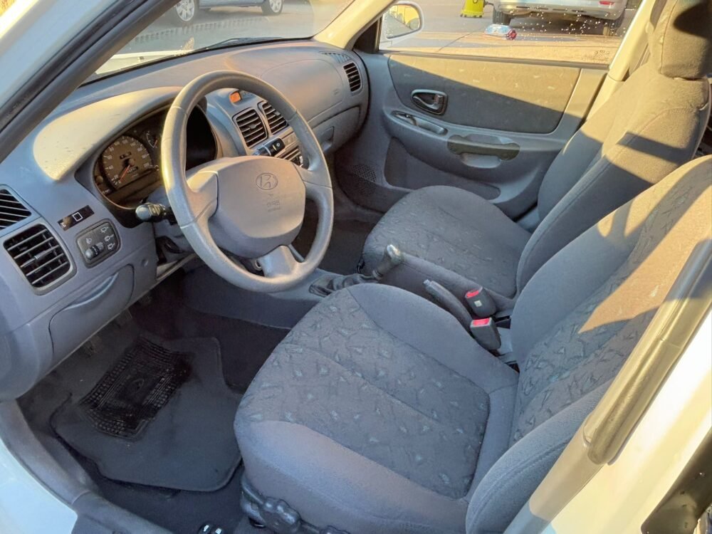 HYUNDAI Accent 1.3i