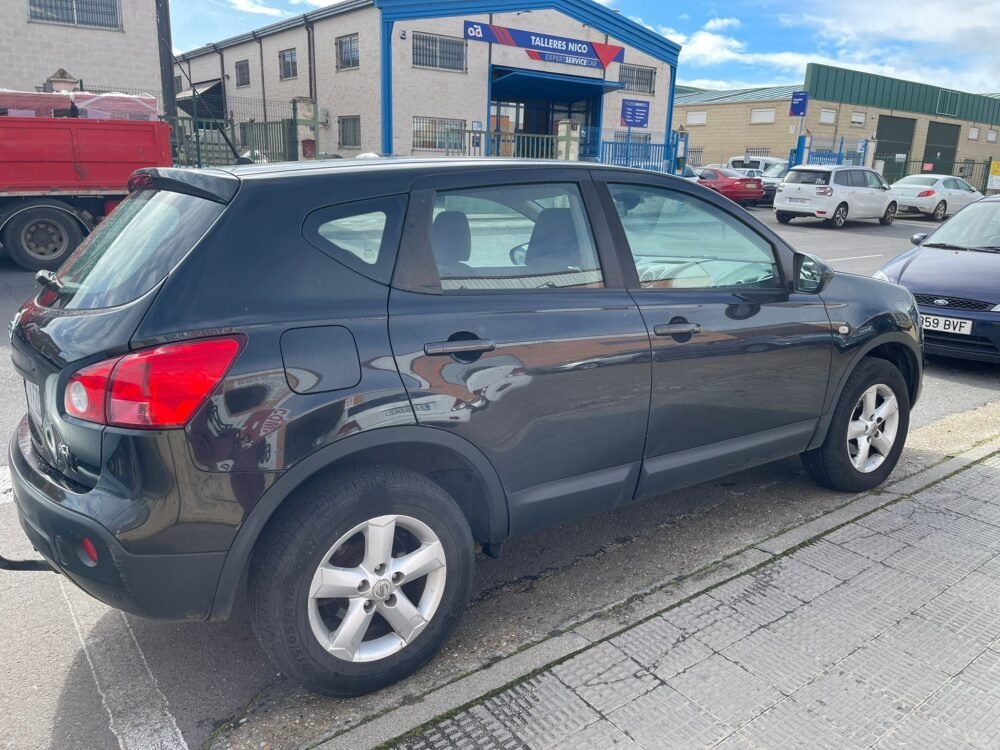 NISSAN Qasqai 2.0 dci