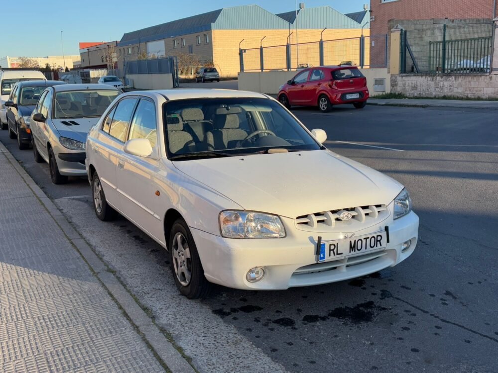 HYUNDAI Accent 1.3i